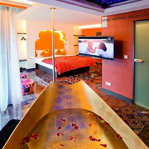 Plaza Design Hotel